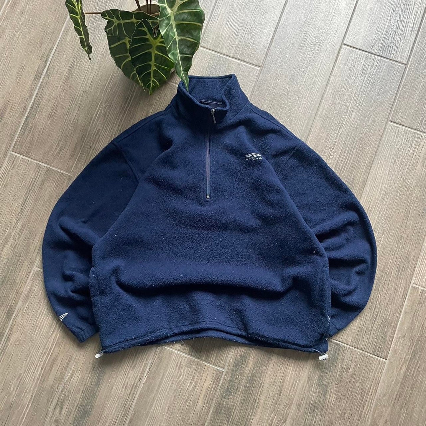 Umbro y2k navy baggy fleece jumper