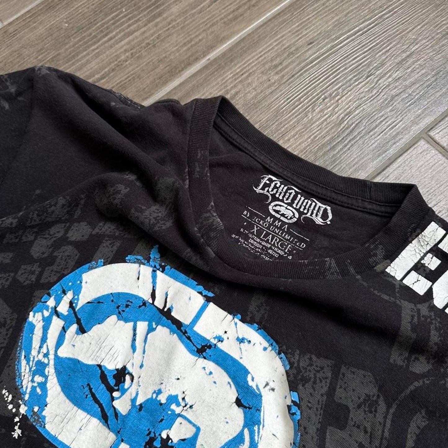 Ecko Unltd. black & blue graphic tee