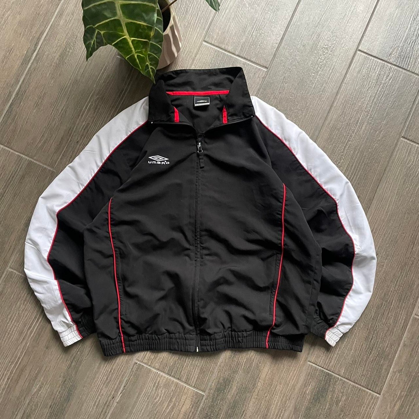 Umbro y2k windbreaker light nylon jacket
