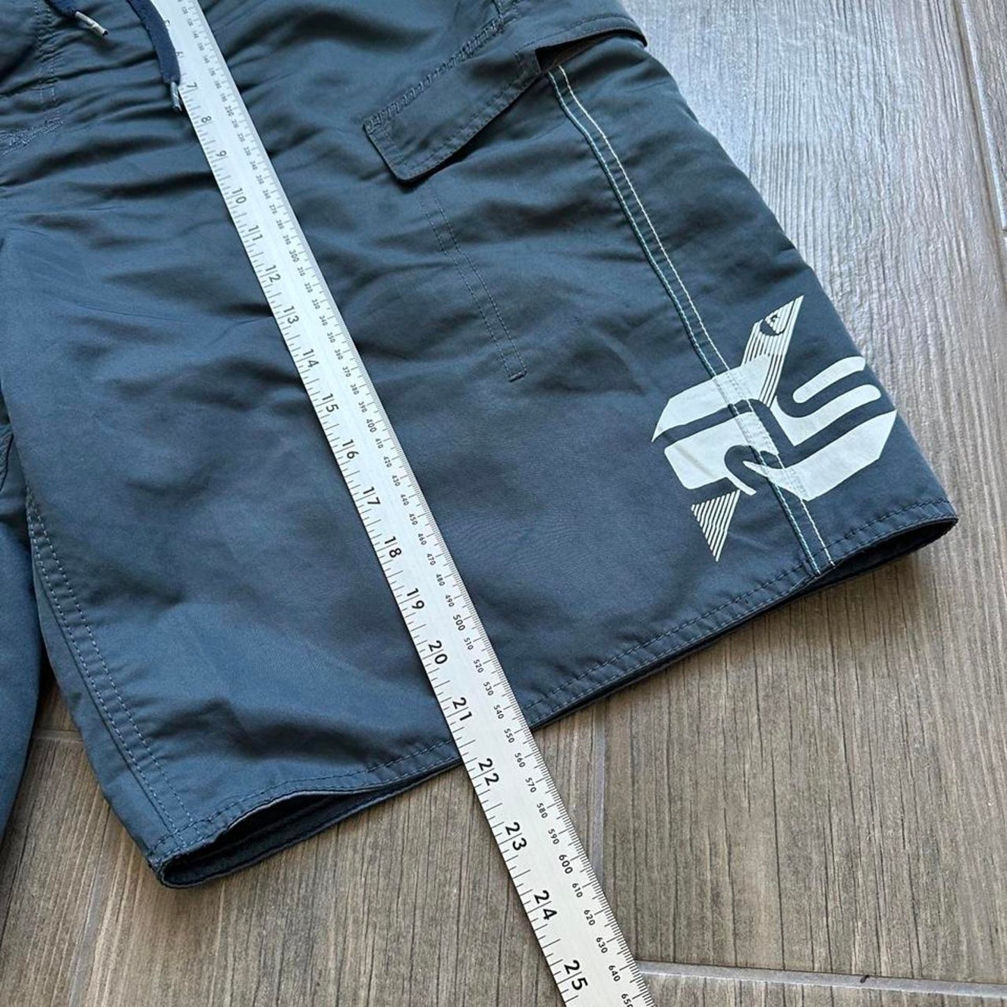 Quiksilver black and blue board
