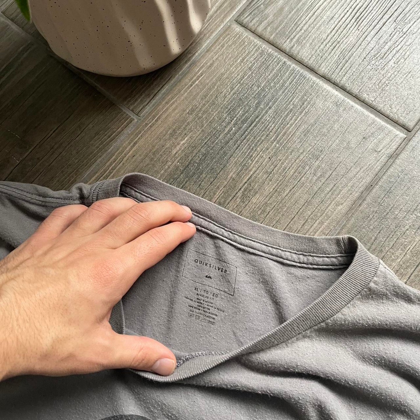 Quiksilver grey baggy surf y2k XL tee