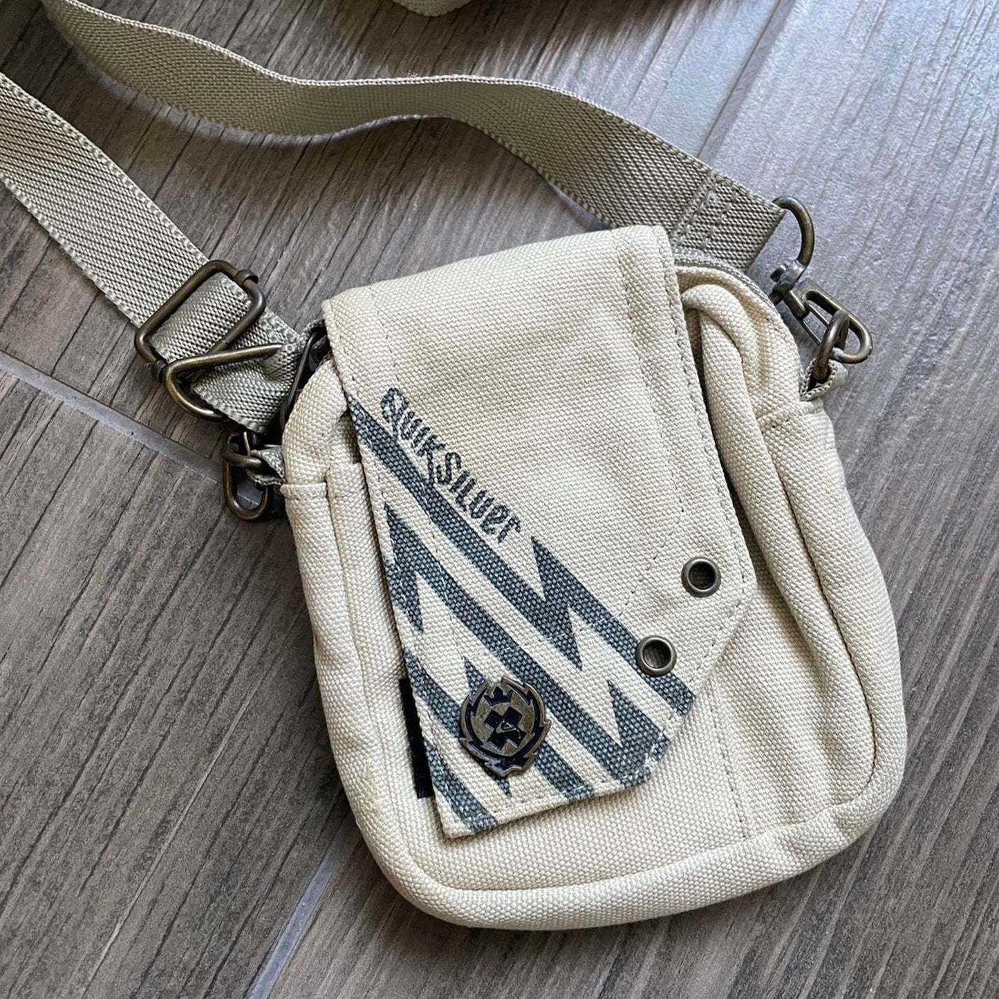 Quiksilver avant garde y2k Japan style bag