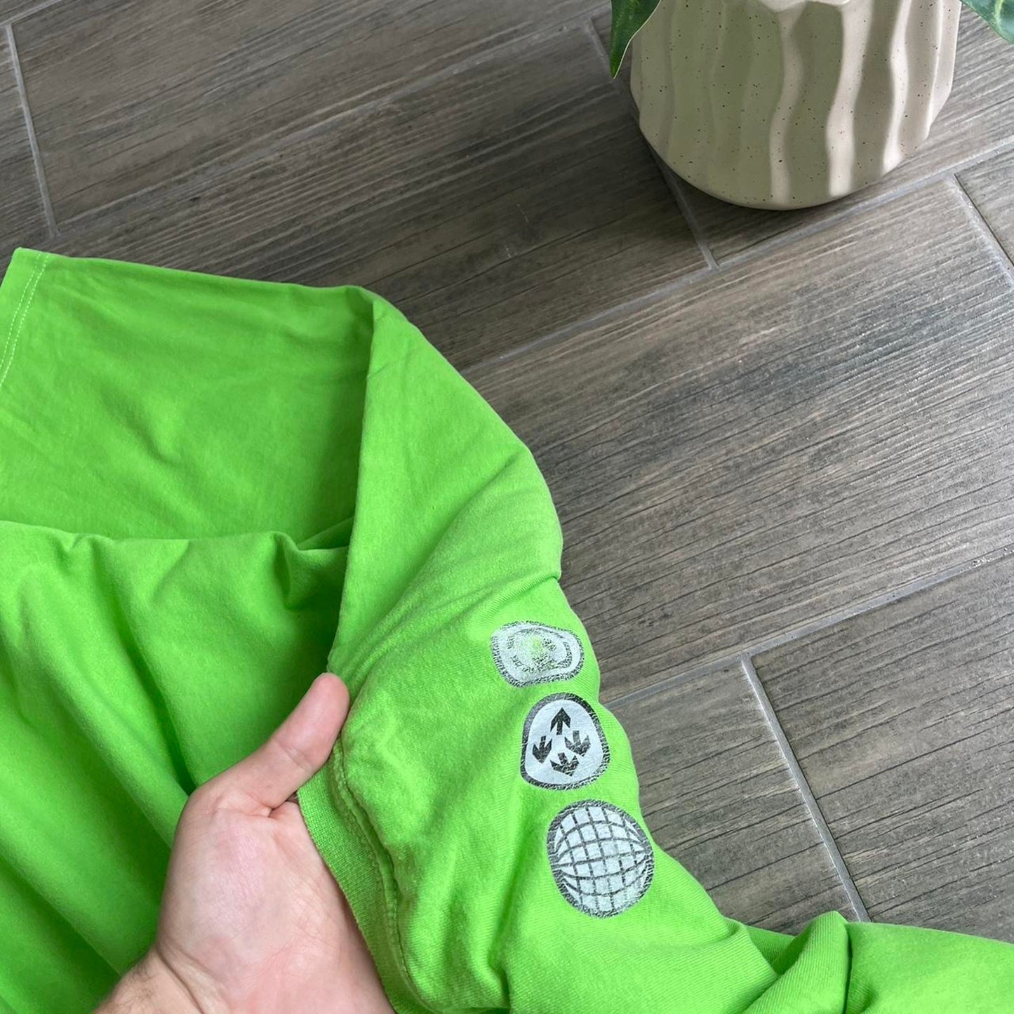 Billabong green baggy surf y2k tee