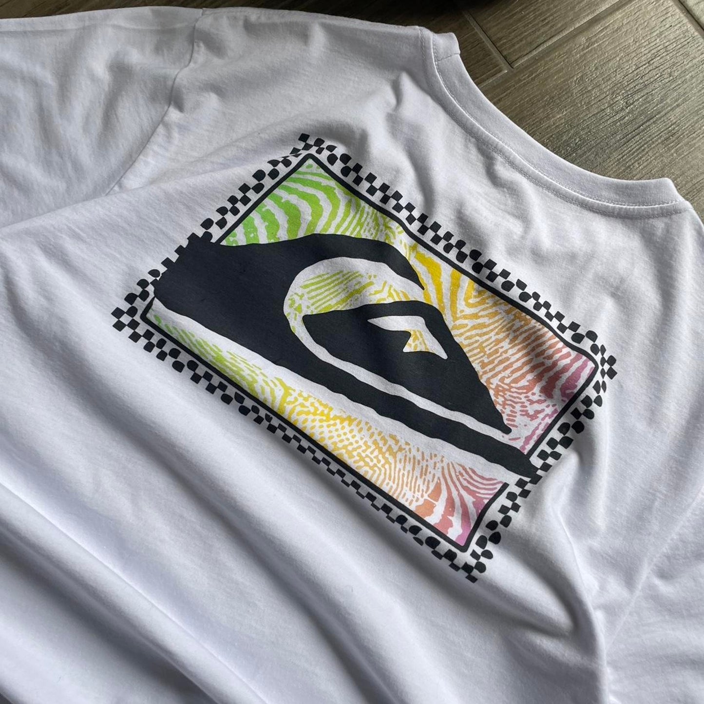 Quiksilver white big logo surf cotton t-shirt M