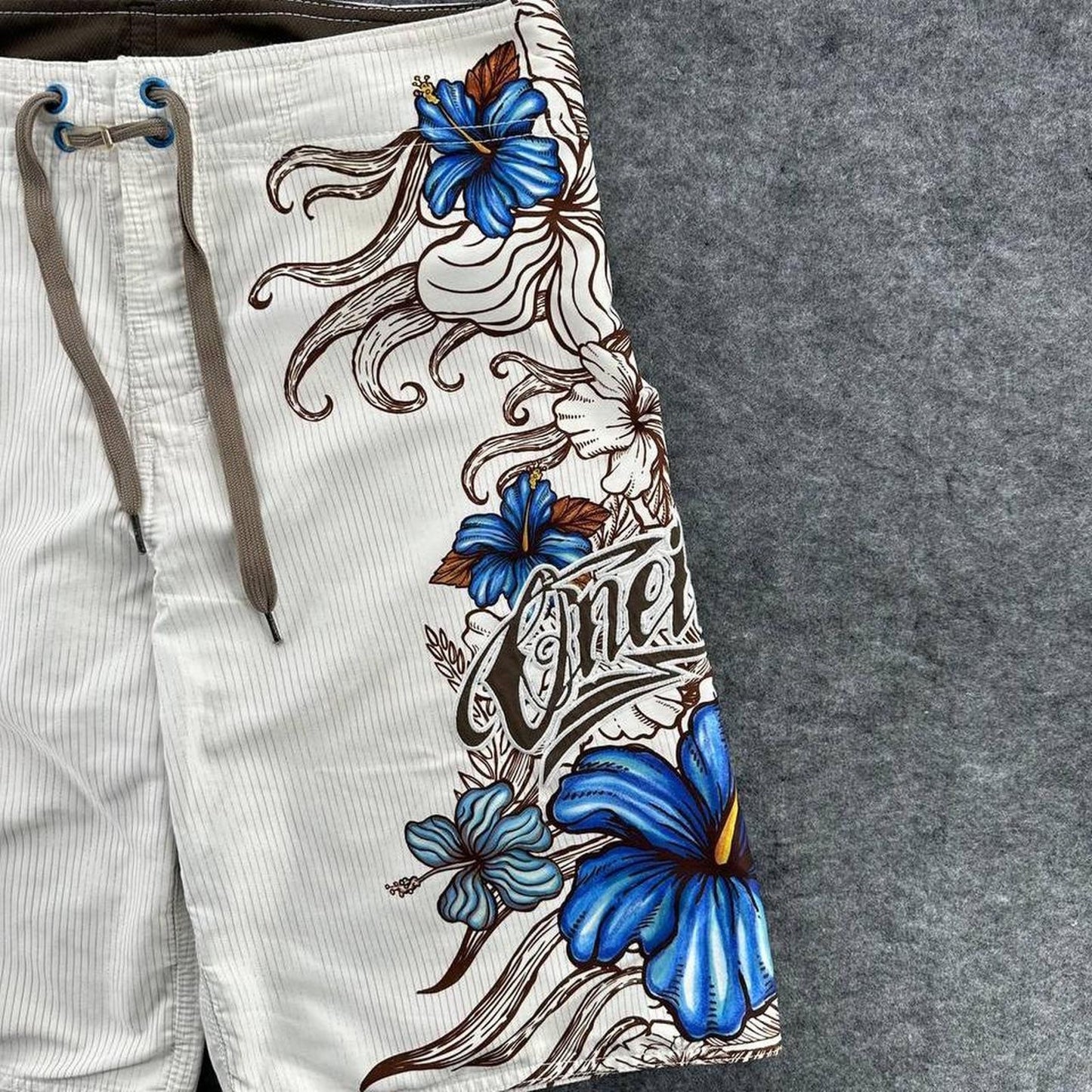 Y2k oneill board shorts with