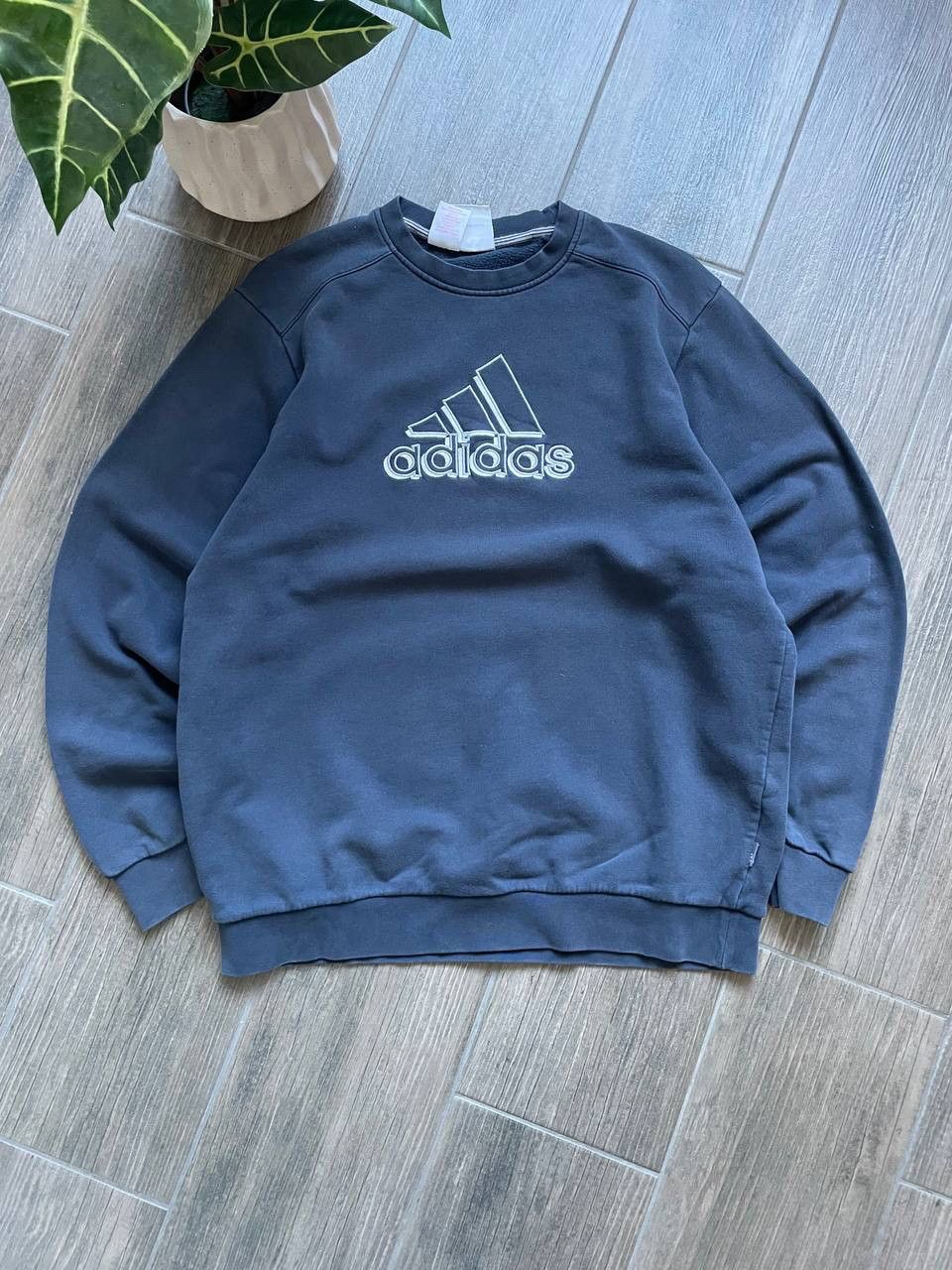 Adidas blue vintage big logo sweatshirt