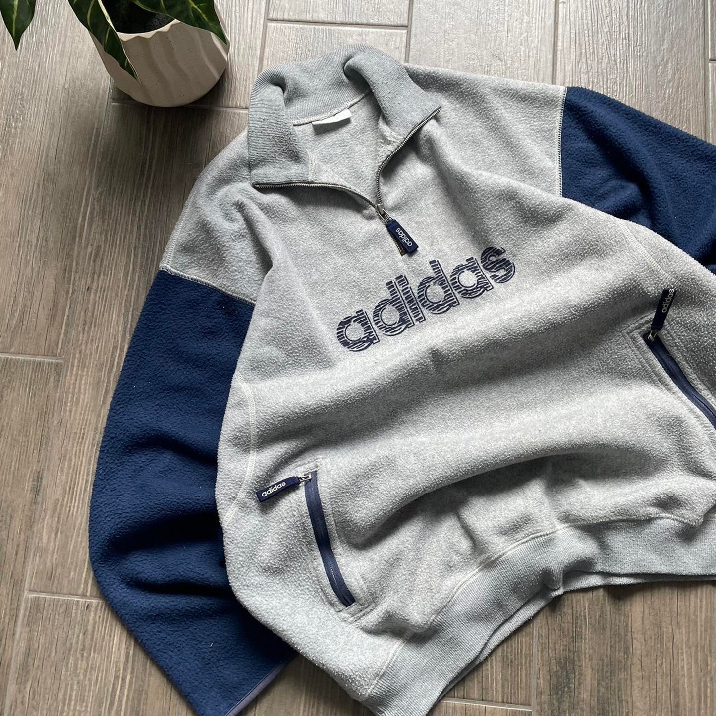 Adidas fleece grey y2k vintage Oversized L jumper