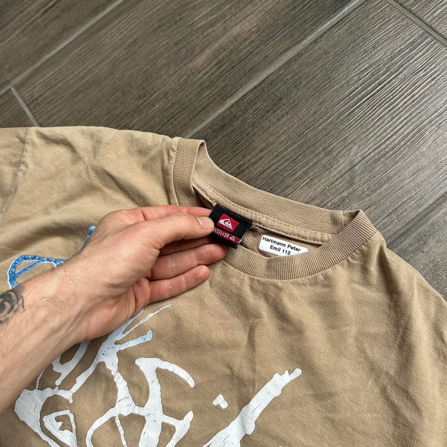 Quiksilver vintage made in Thailand beige surf tee