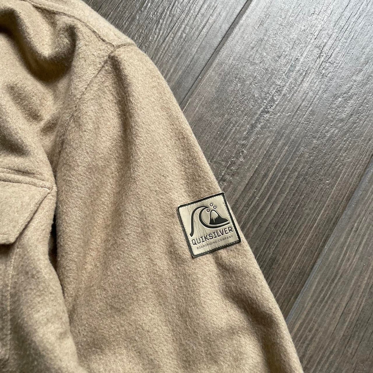 Quiksilver y2k beige wool surf M-L overshirt jacket