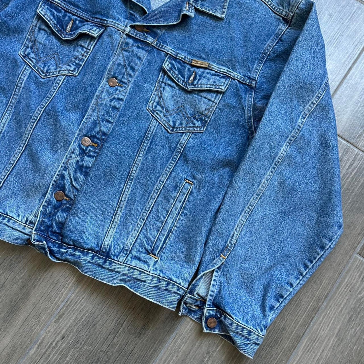 Wrangler blue denim jacket size XL