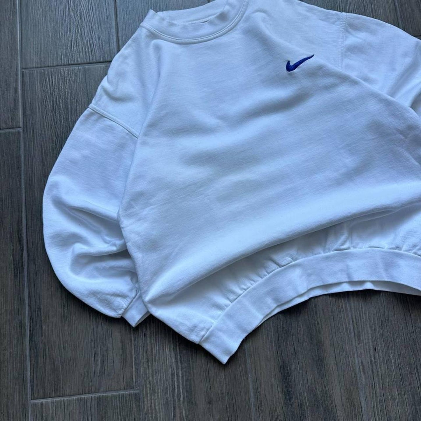 Y2K Nike white boxy fit vintage sweatshirt