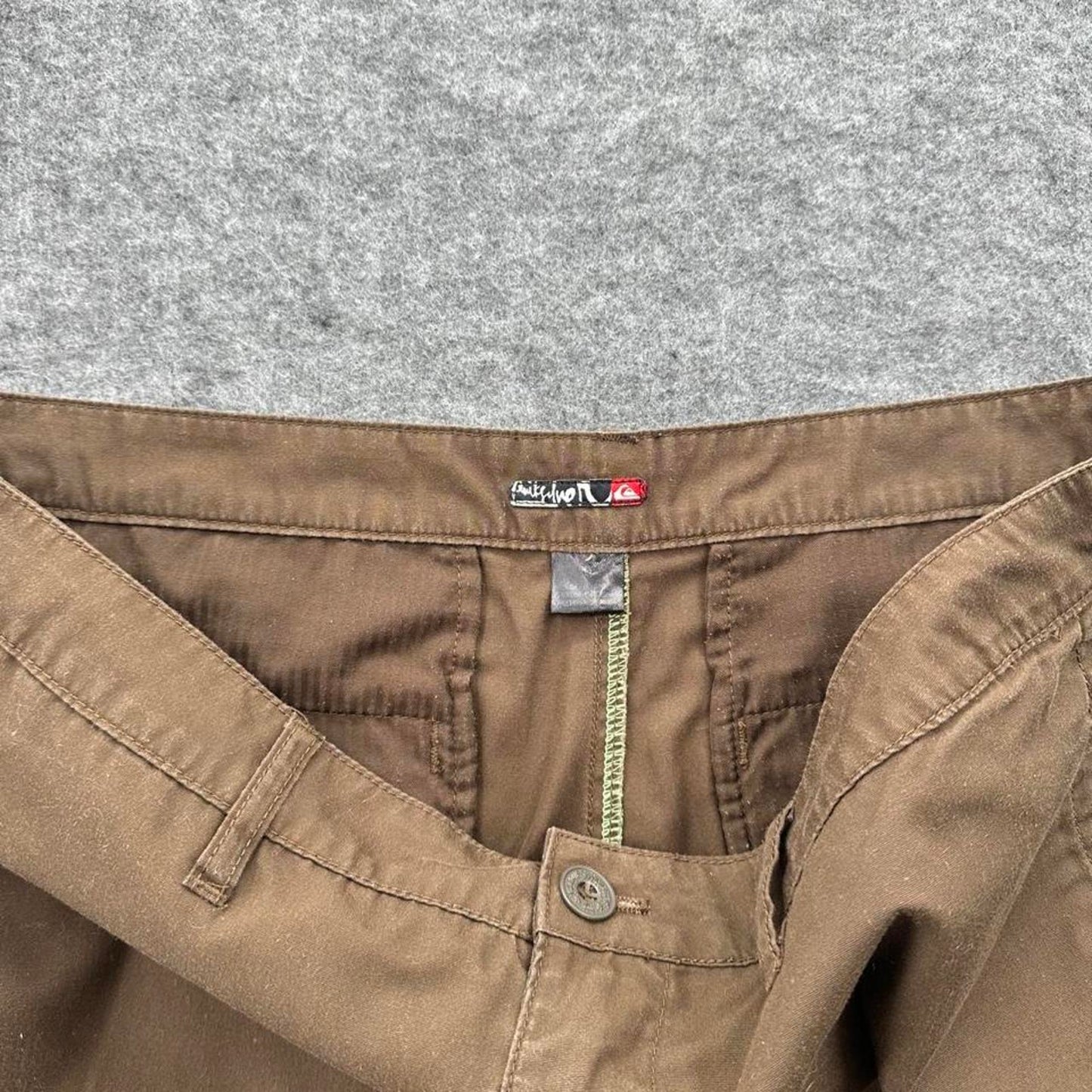 Quiksilver brown baggy shorts