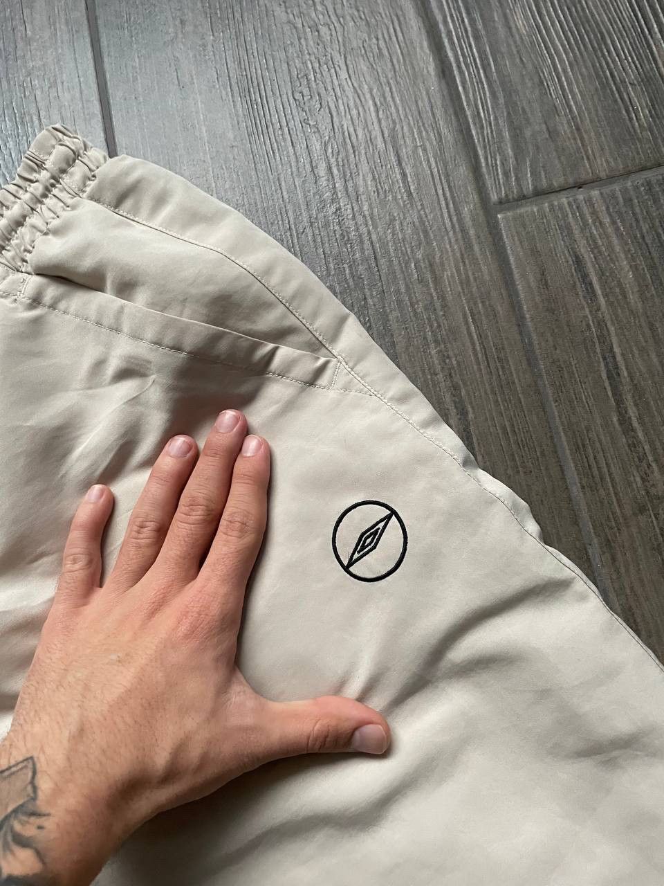 Umbro beige drill baggy nylon sweatpants