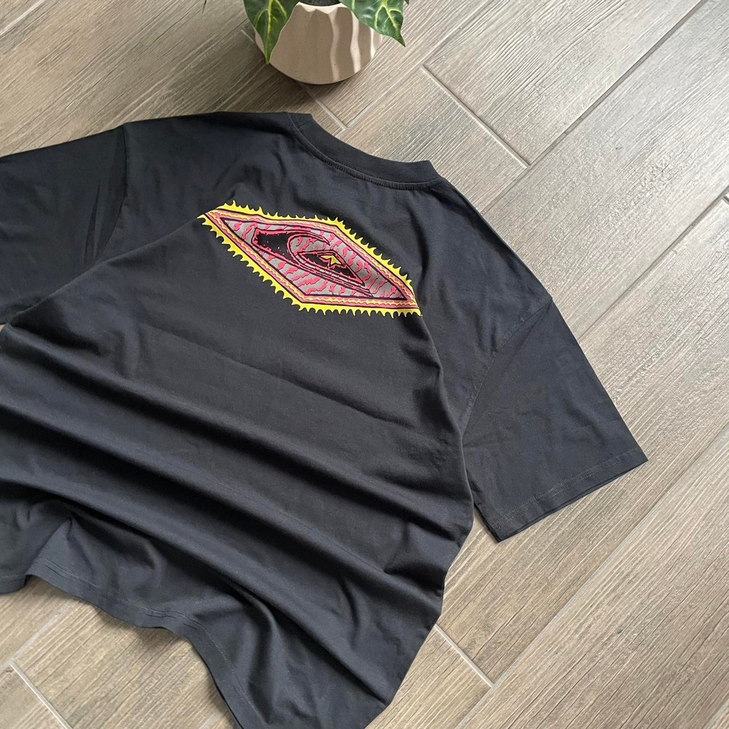 Quiksilver black big logo surf cotton t-shirt M