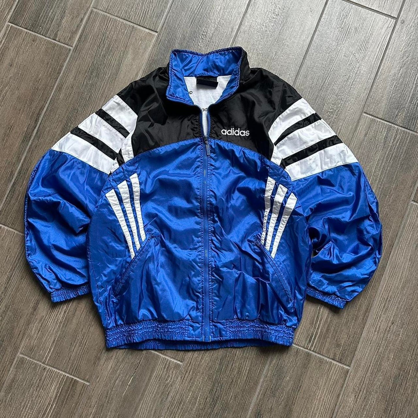 Adidas nylon y2k blue baggy jacket