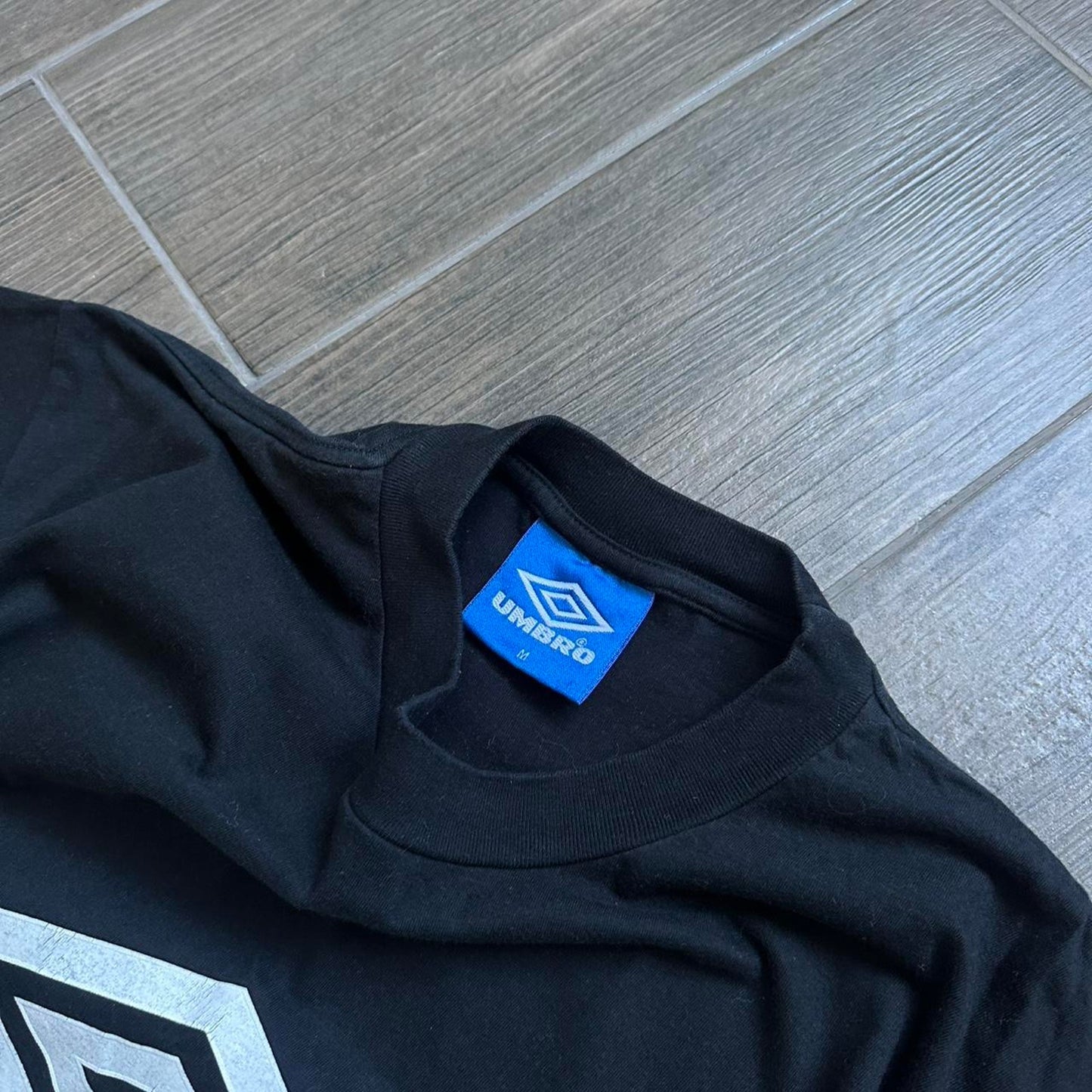 Umbro black big logo vintage tee