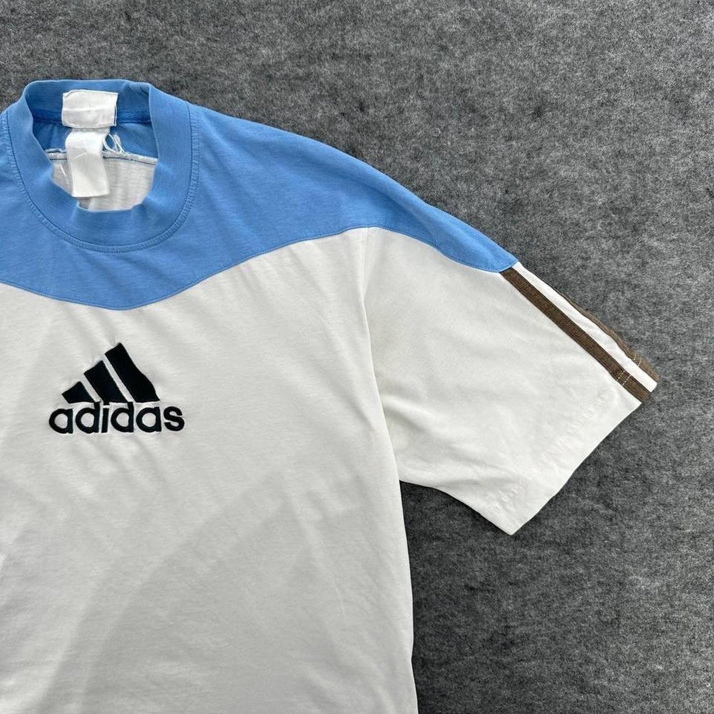 Adidas white and blue color blocked