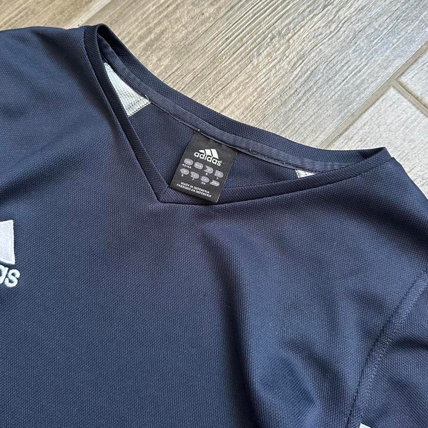 Adidas navy blue & white striped jersey