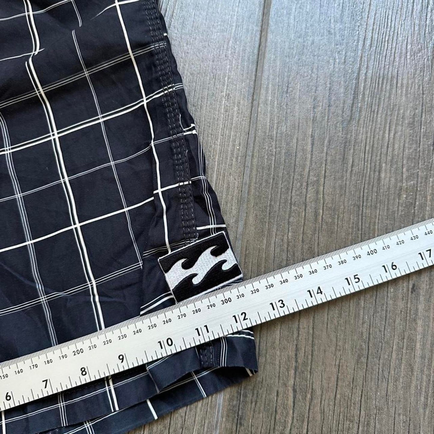 Billabong black and white plaid