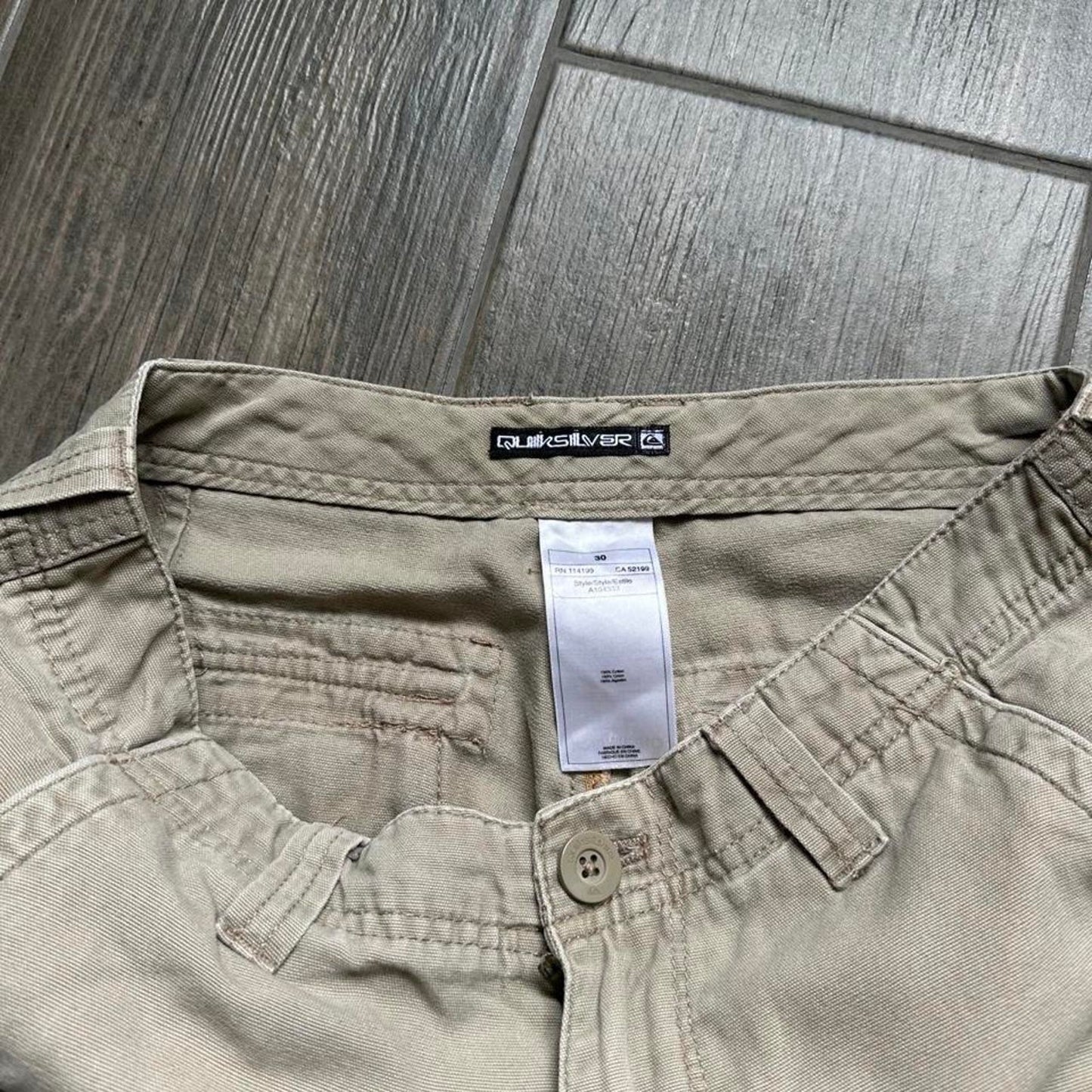 Quiksilver khaki cargo shorts