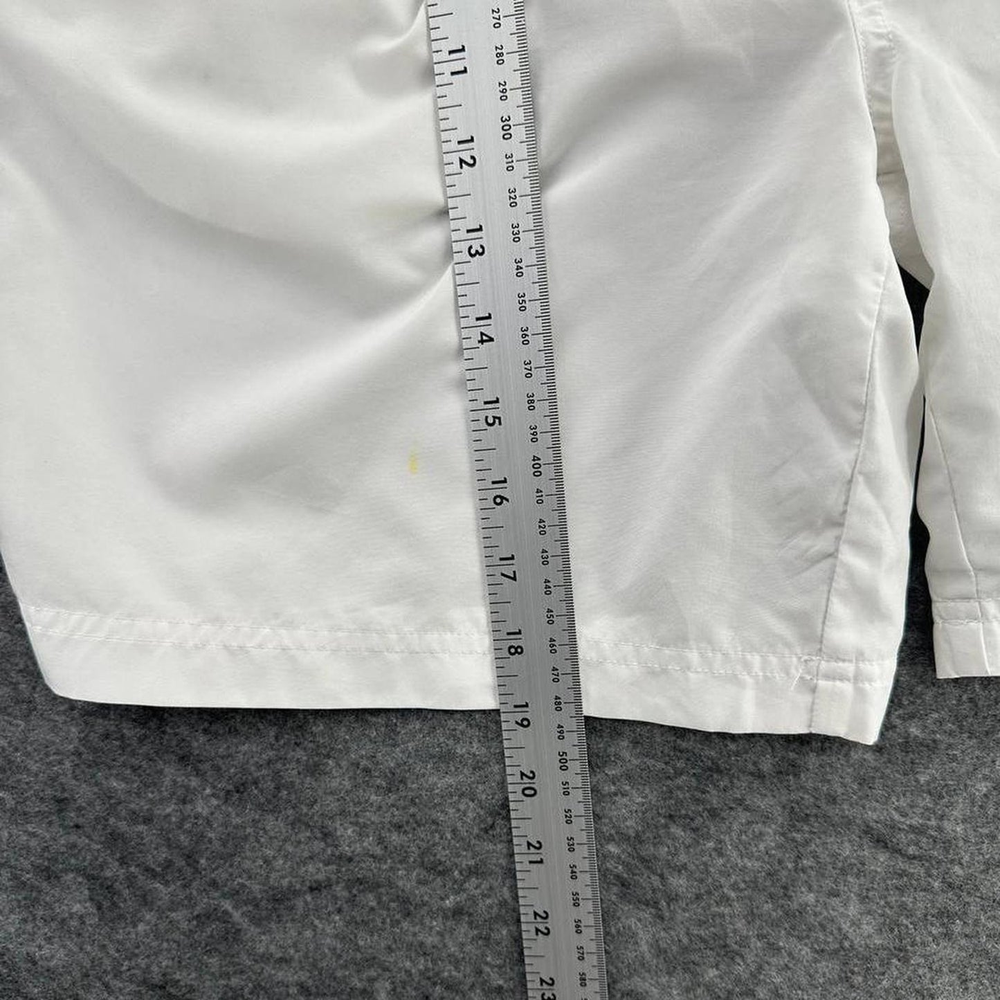 Y2k reebok white shorts
