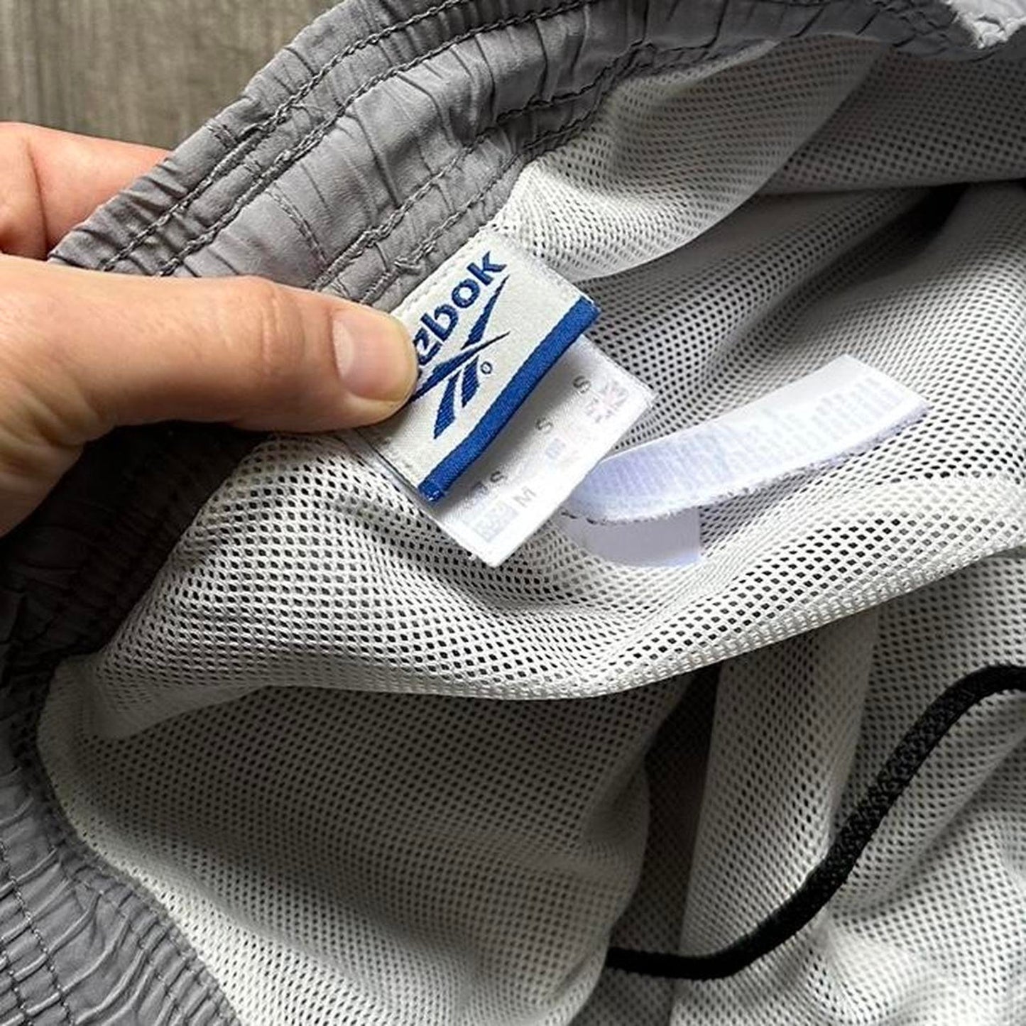 Reebok drill nylon vintage baggy S-M sweatpants