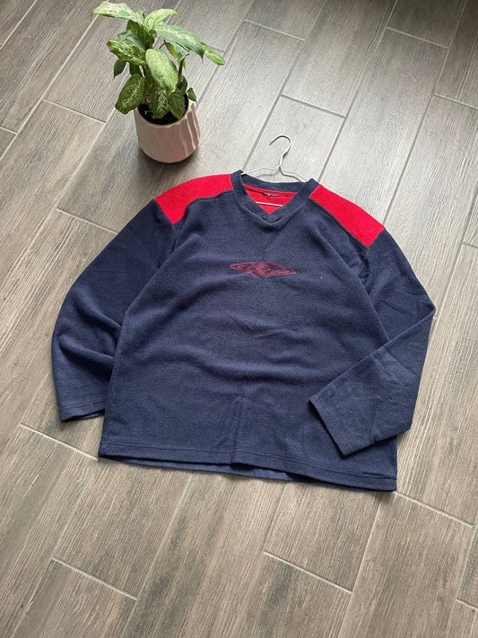 Umbro v neck vintage fleece sweatshirt