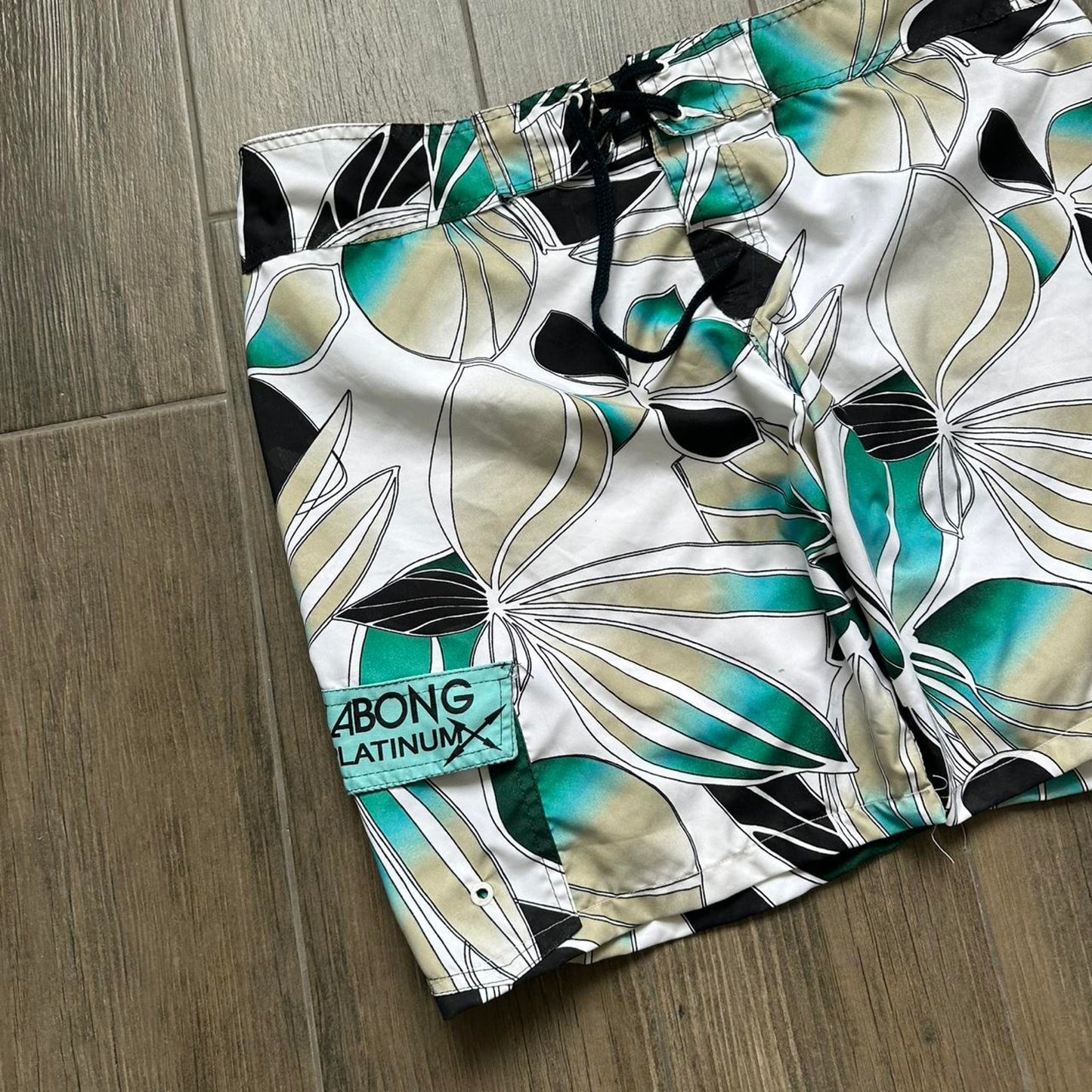Billabong swim shorts size