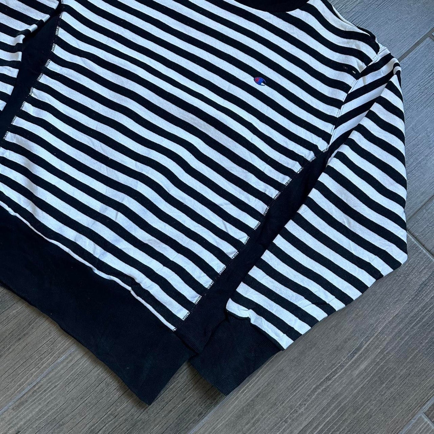 Champion striped M y2k sweatshirt
