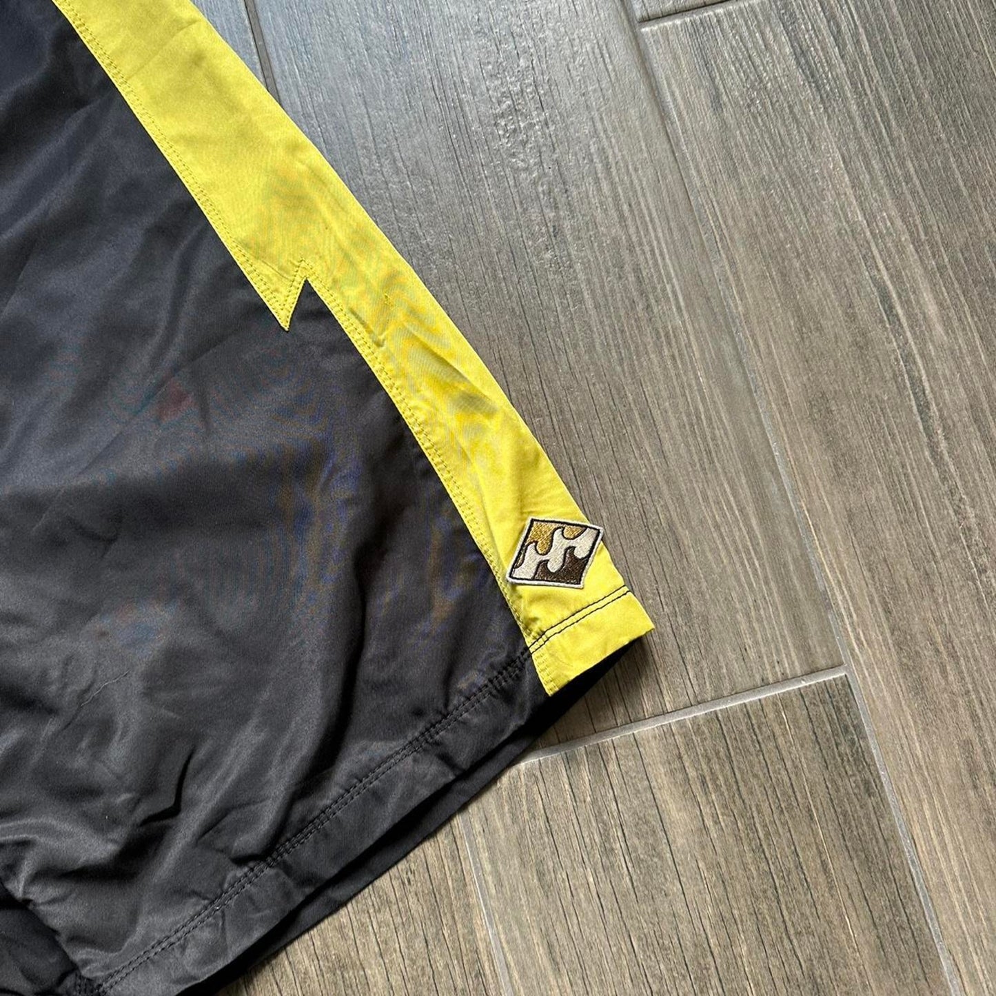 Billabong Yellow and black vintage 90s board shorts