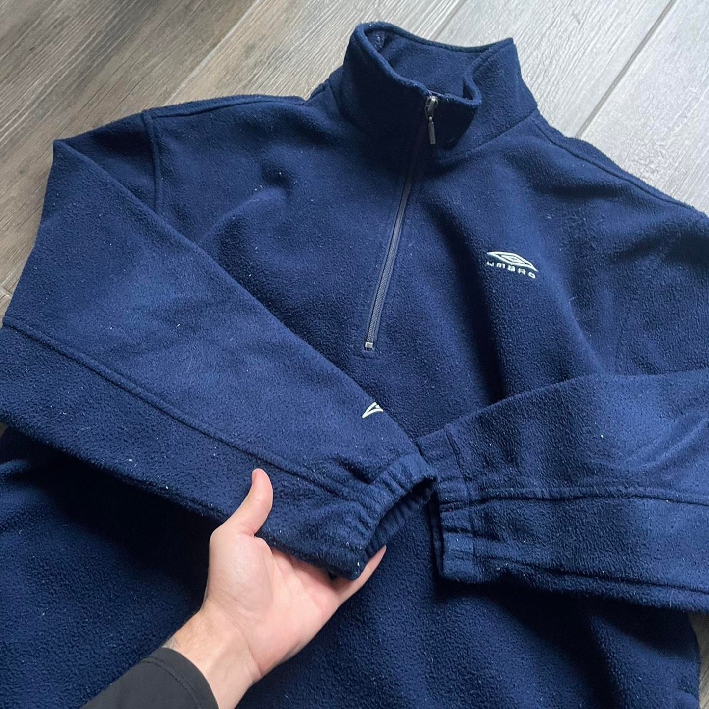 Umbro y2k navy baggy fleece jumper