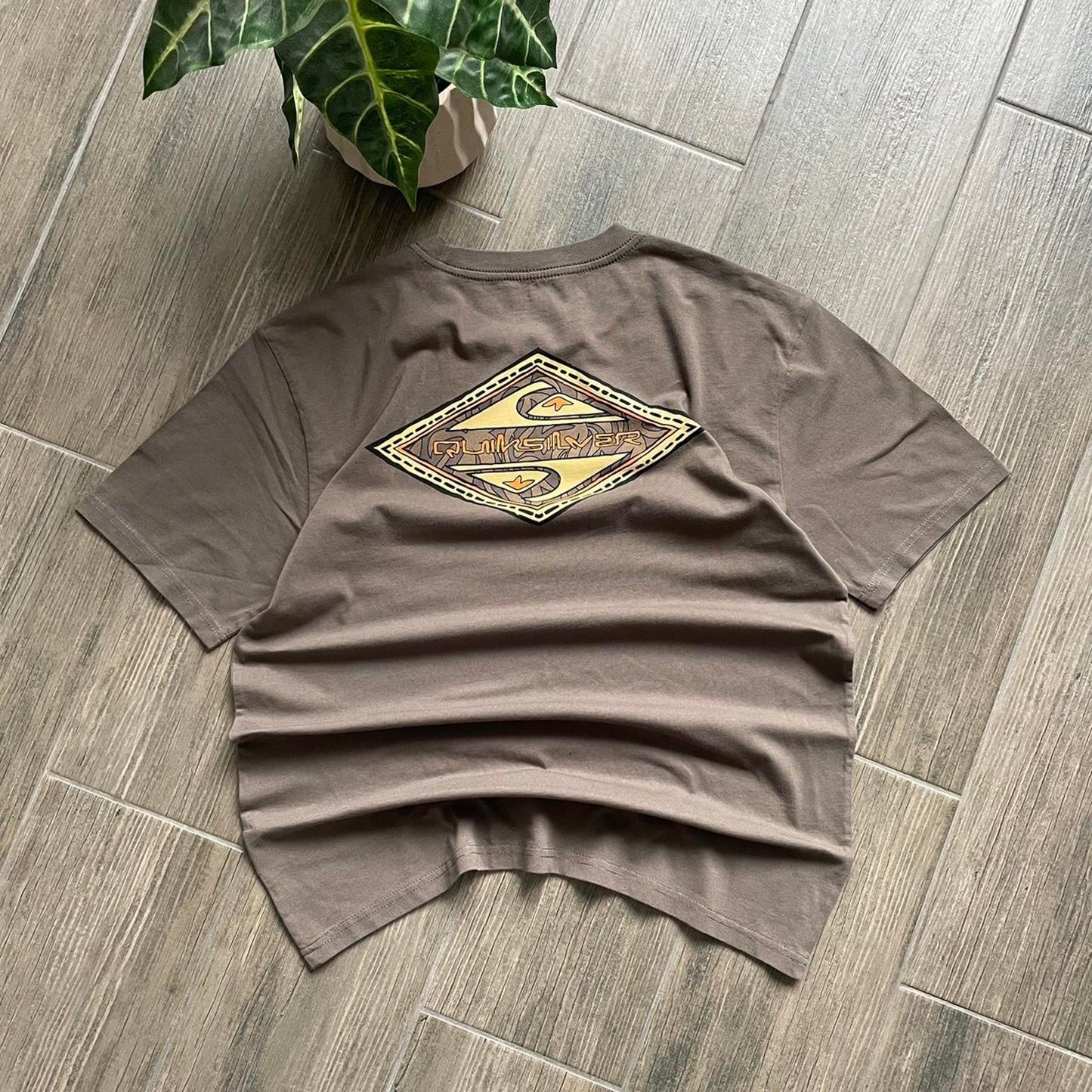 Quiksilver brown big logo surf cotton t-shirt M