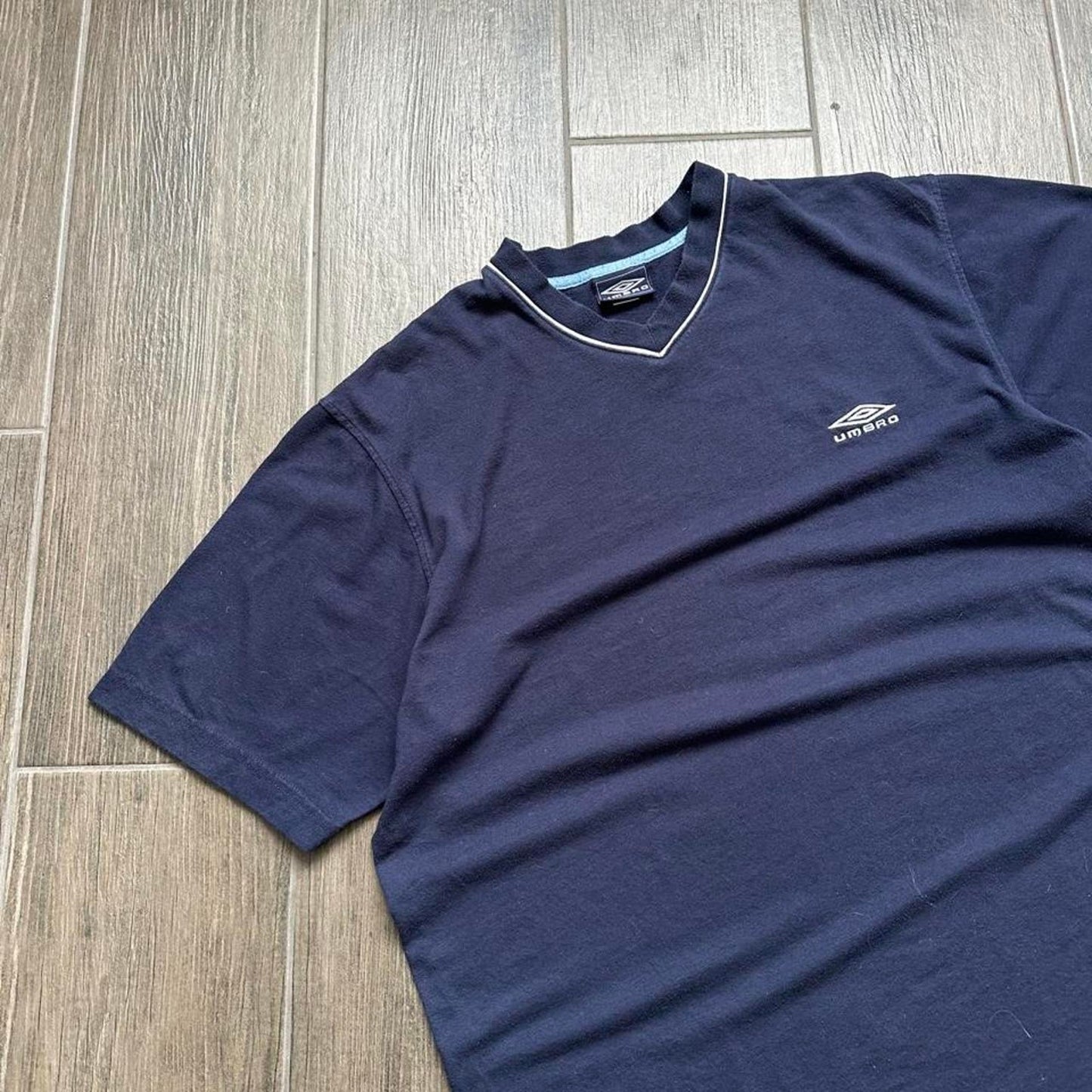 Navy blue Umbro V-neck T-shirt