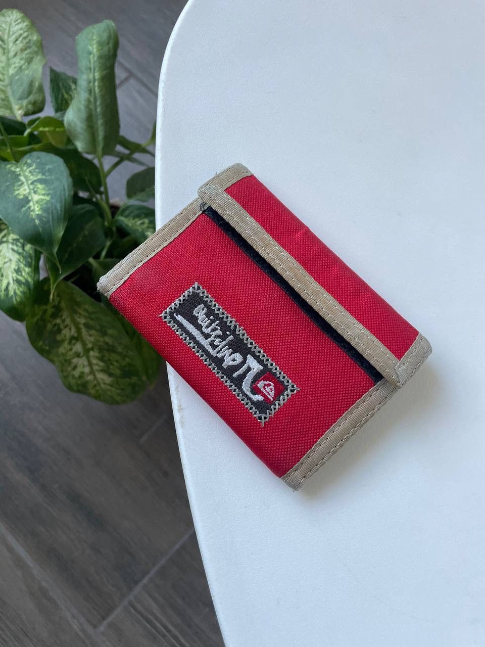 Quiksilver red y2k wallet