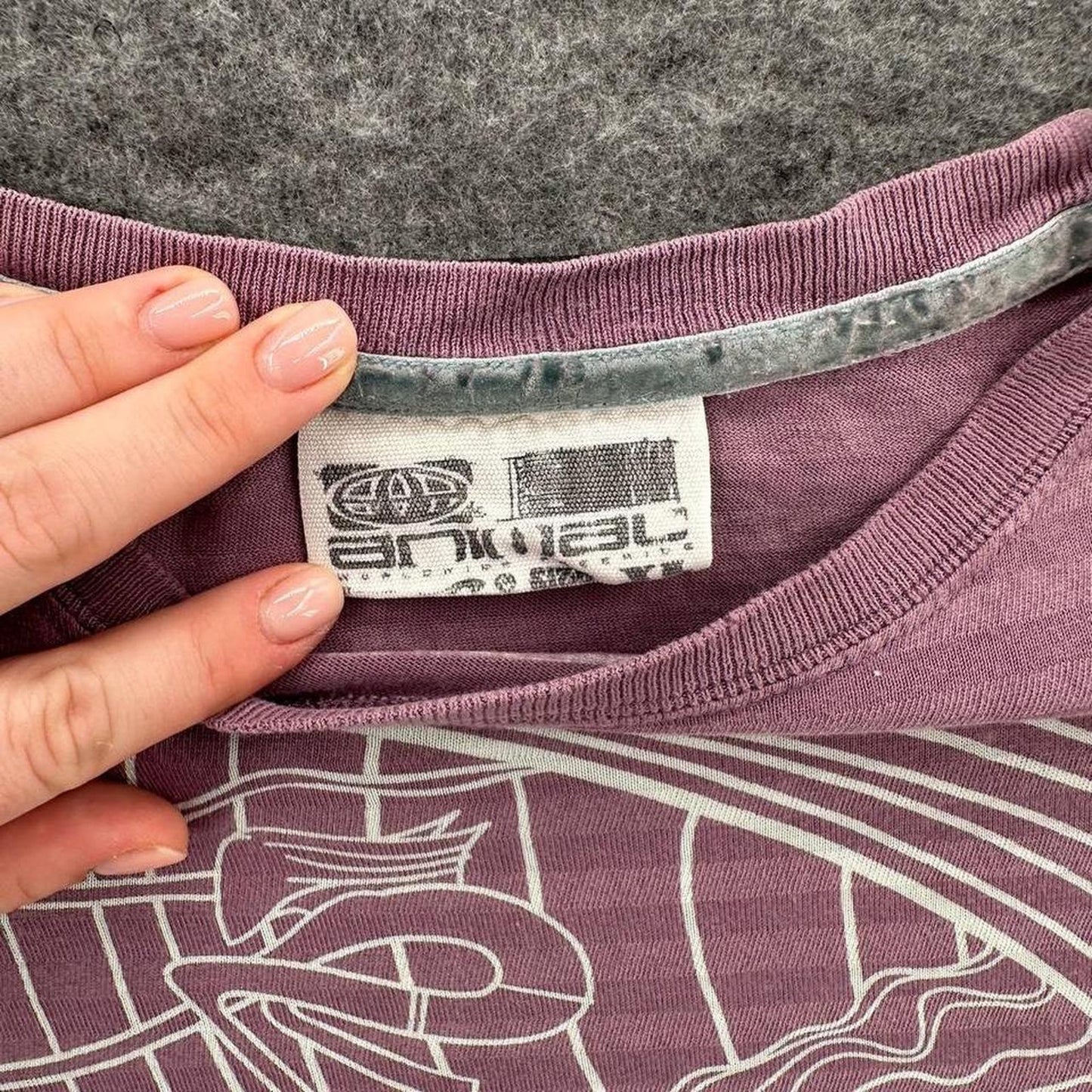 Y2k 2000s animal surf tee