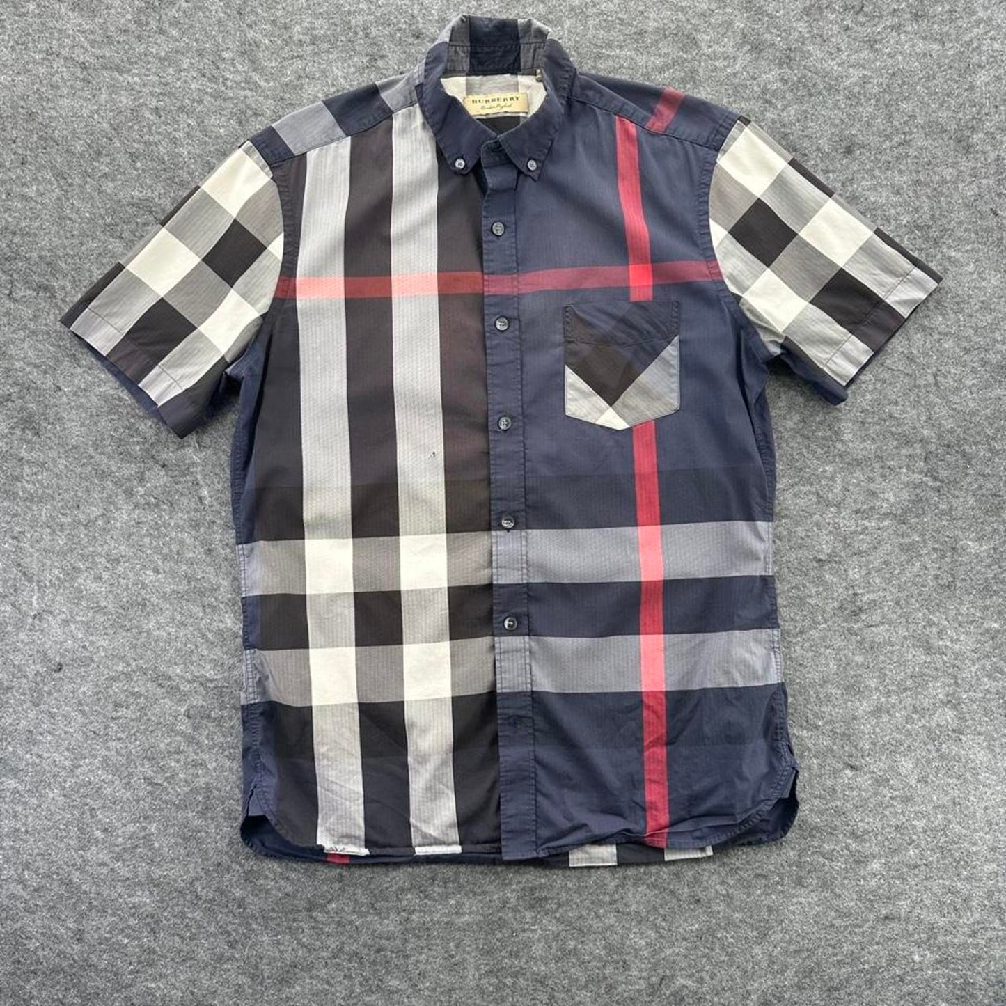 Burberry navy blue checkered button