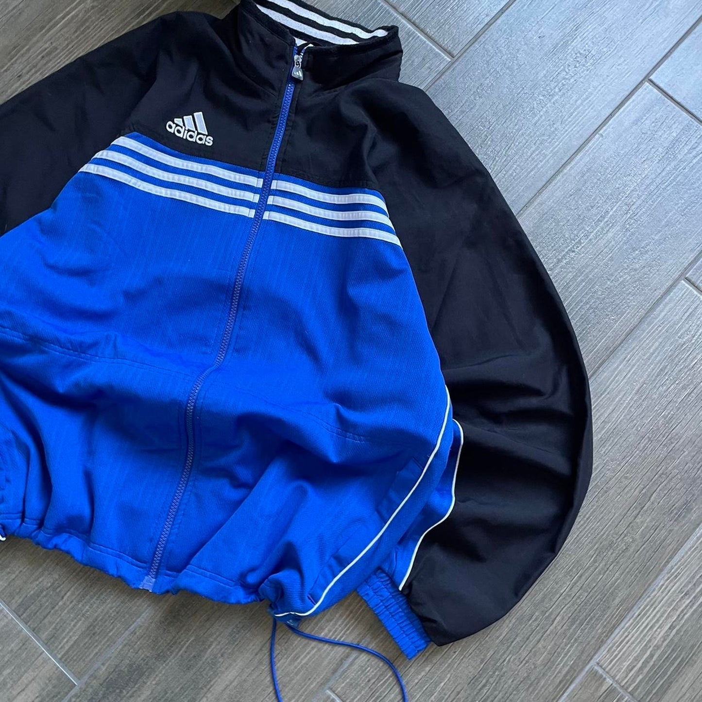 Adidas nylon vintage baggy y2k jacket
