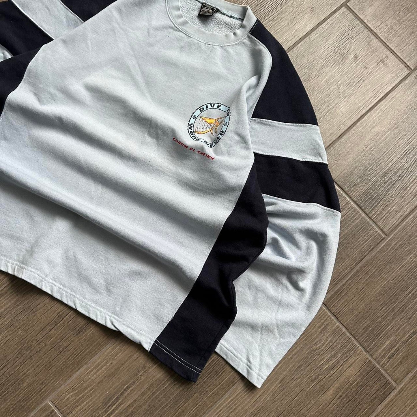 Quiksilver y2k vintage sweatshirt