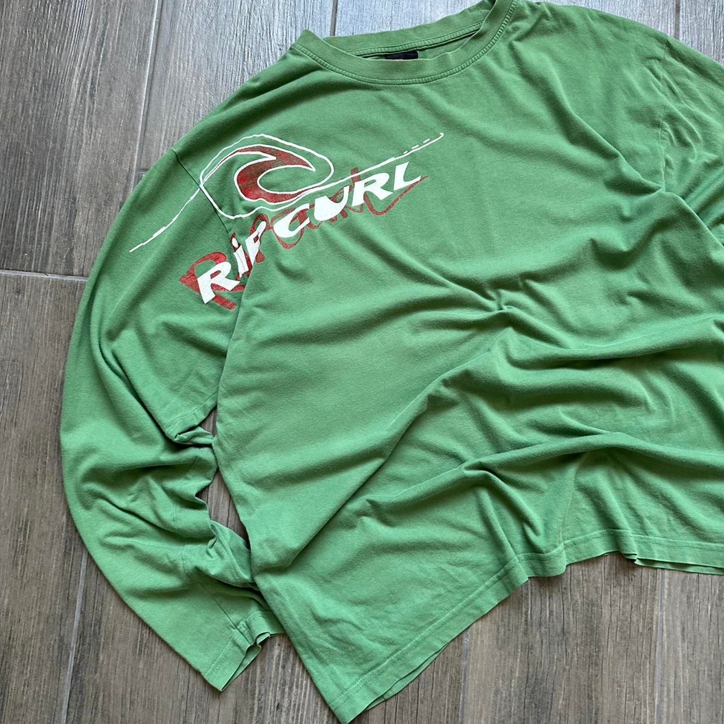 Rip curl green long sleeve tee