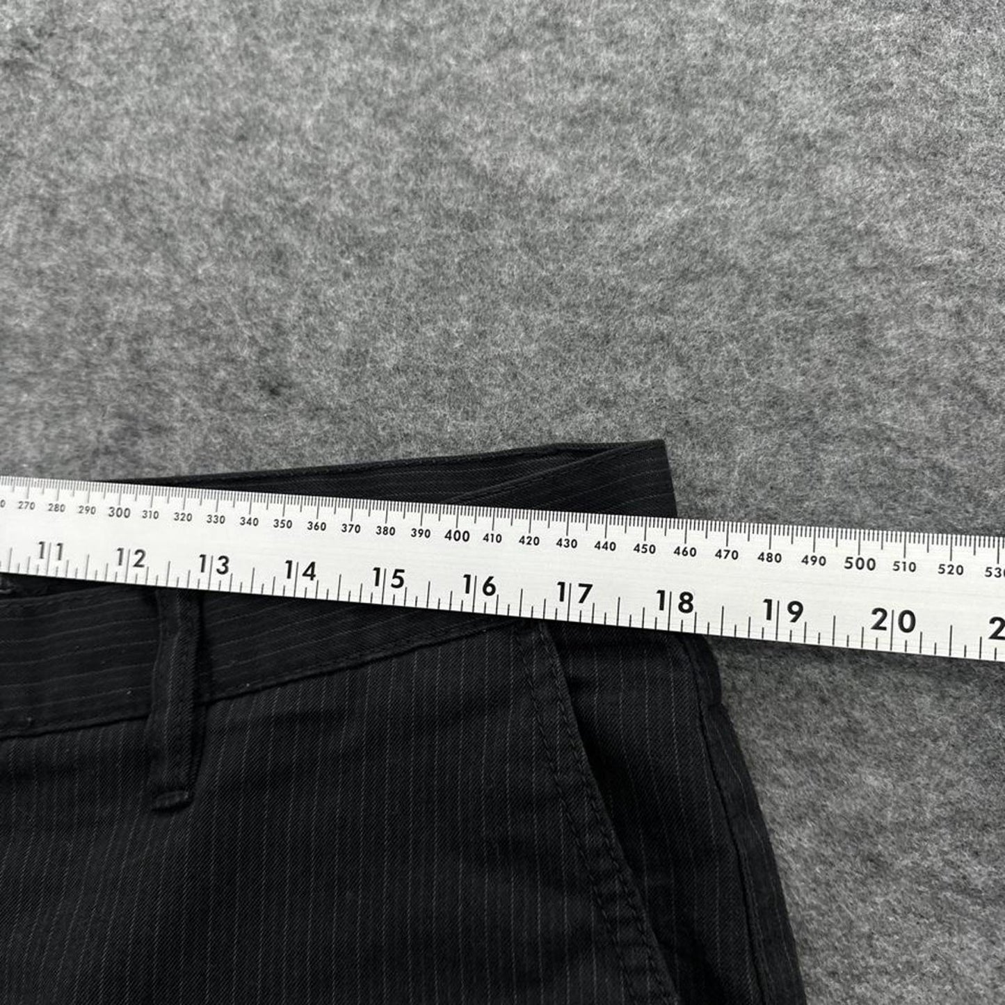 Billabong black pinstripe baggy skater