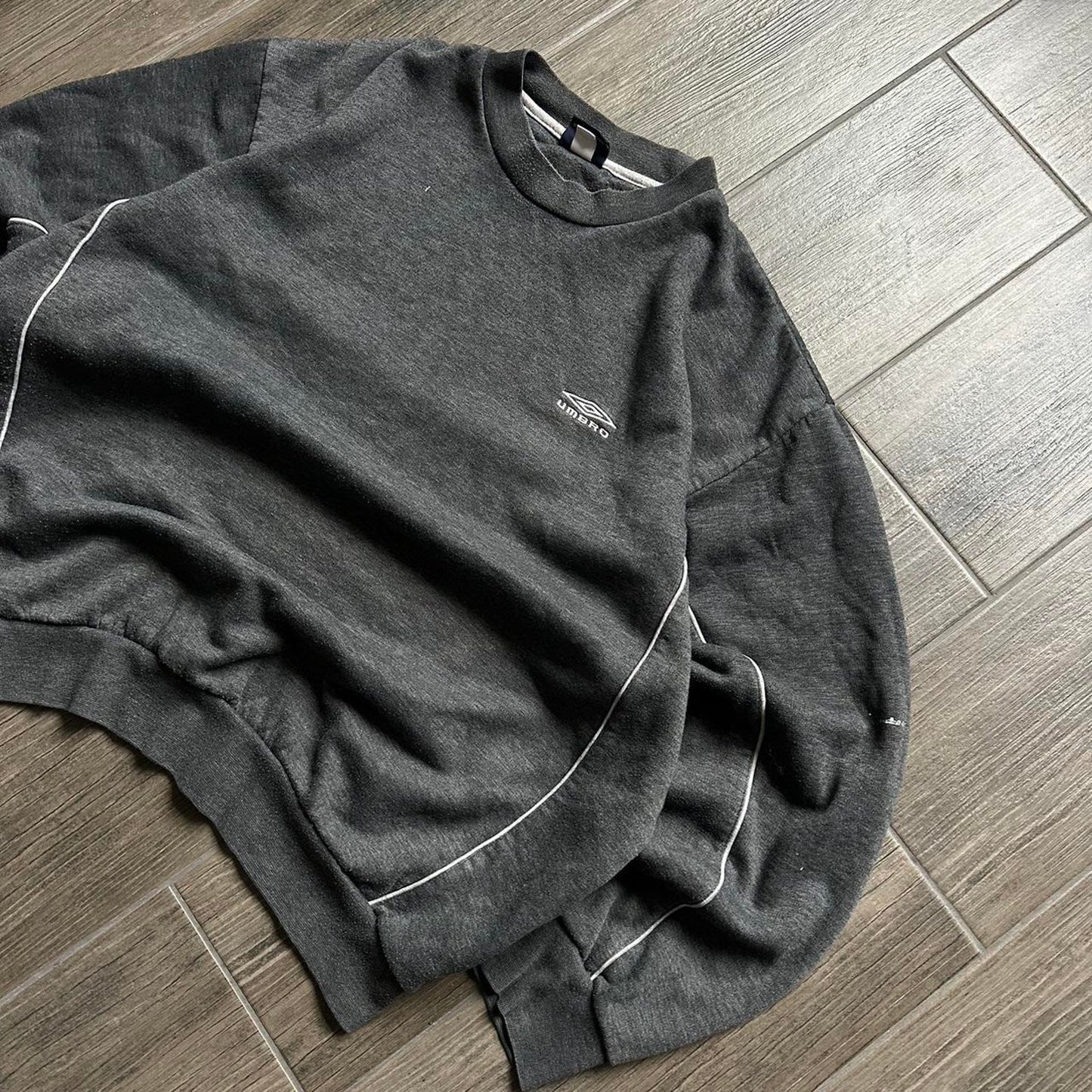 Umbro grey oversized y2k sport XXL sweatshirt