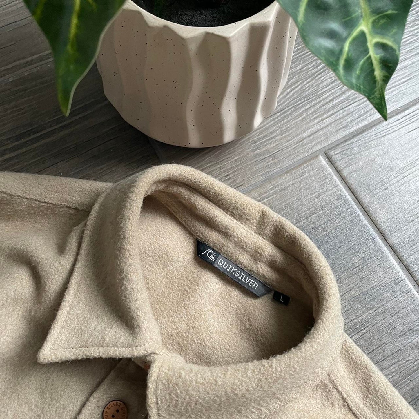 Quiksilver y2k beige wool surf M-L overshirt jacket