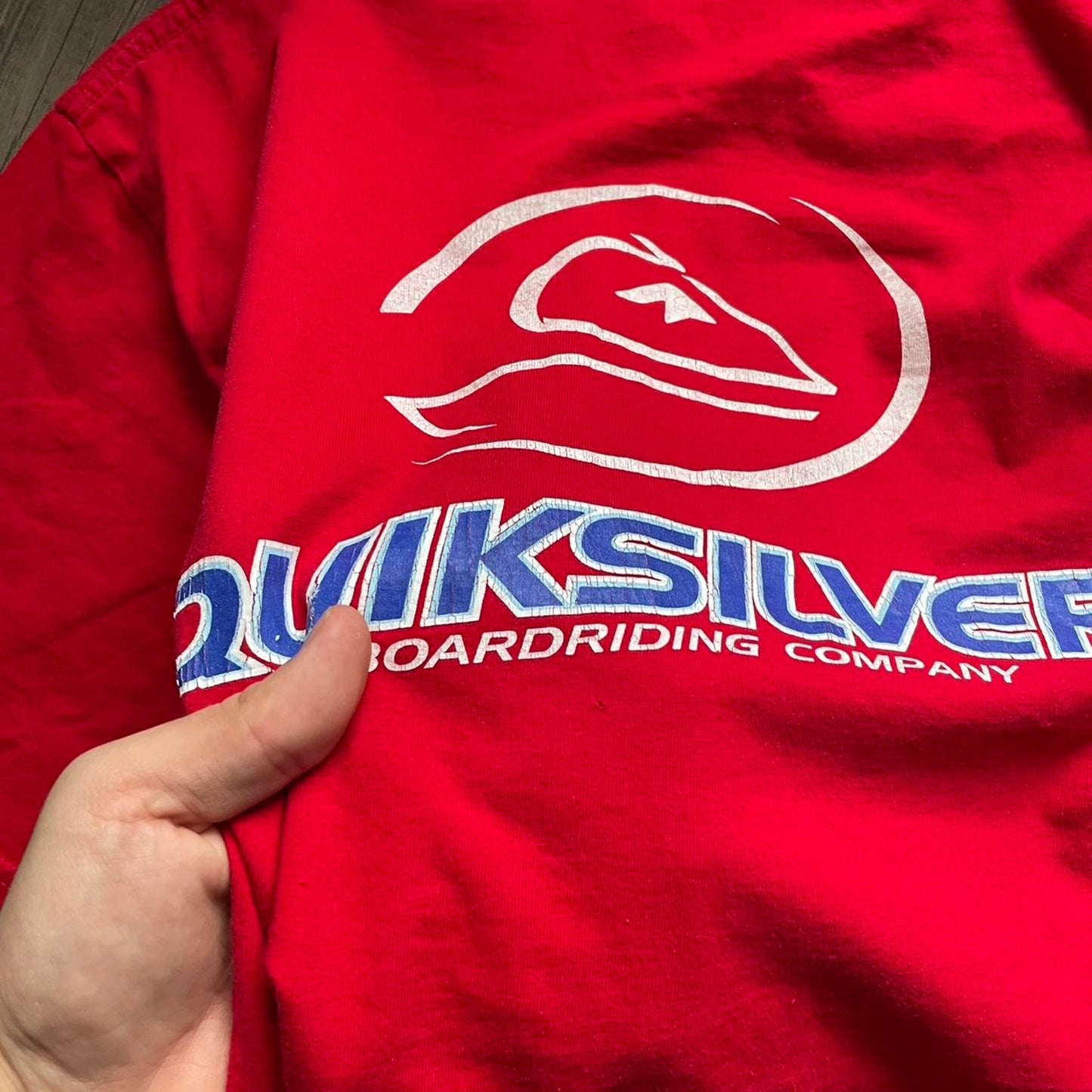 Quiksilver y2k big logo surf vintage S-M tee