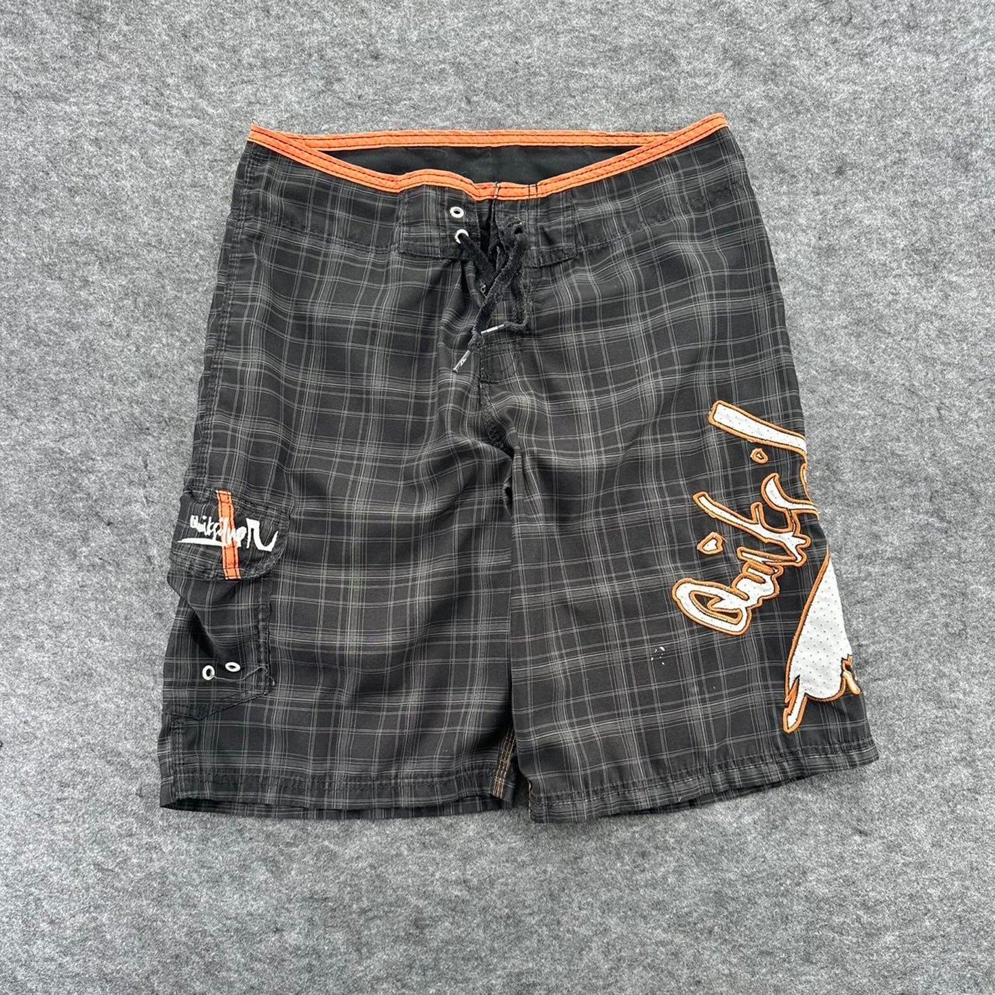 Quiksilver grey black plaid
