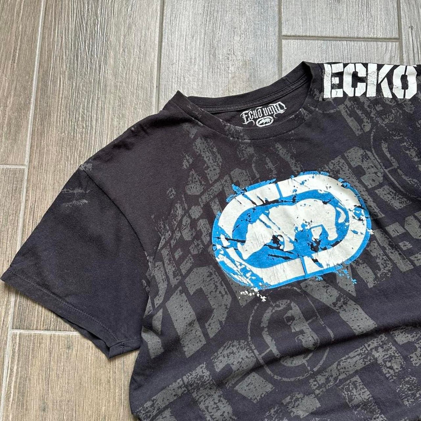 Ecko Unltd. black & blue graphic tee