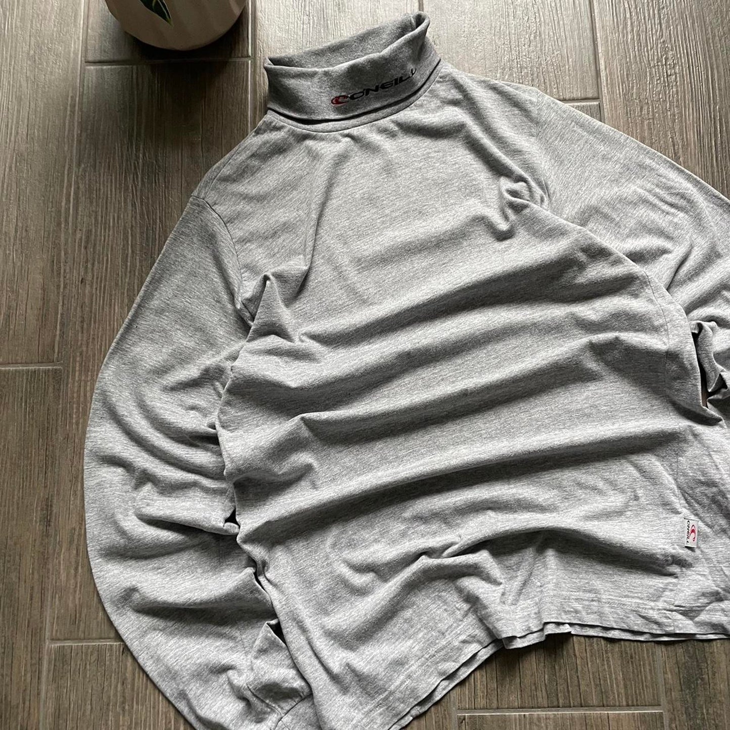Oneill grey long sleeve baggy surf y2k S tee