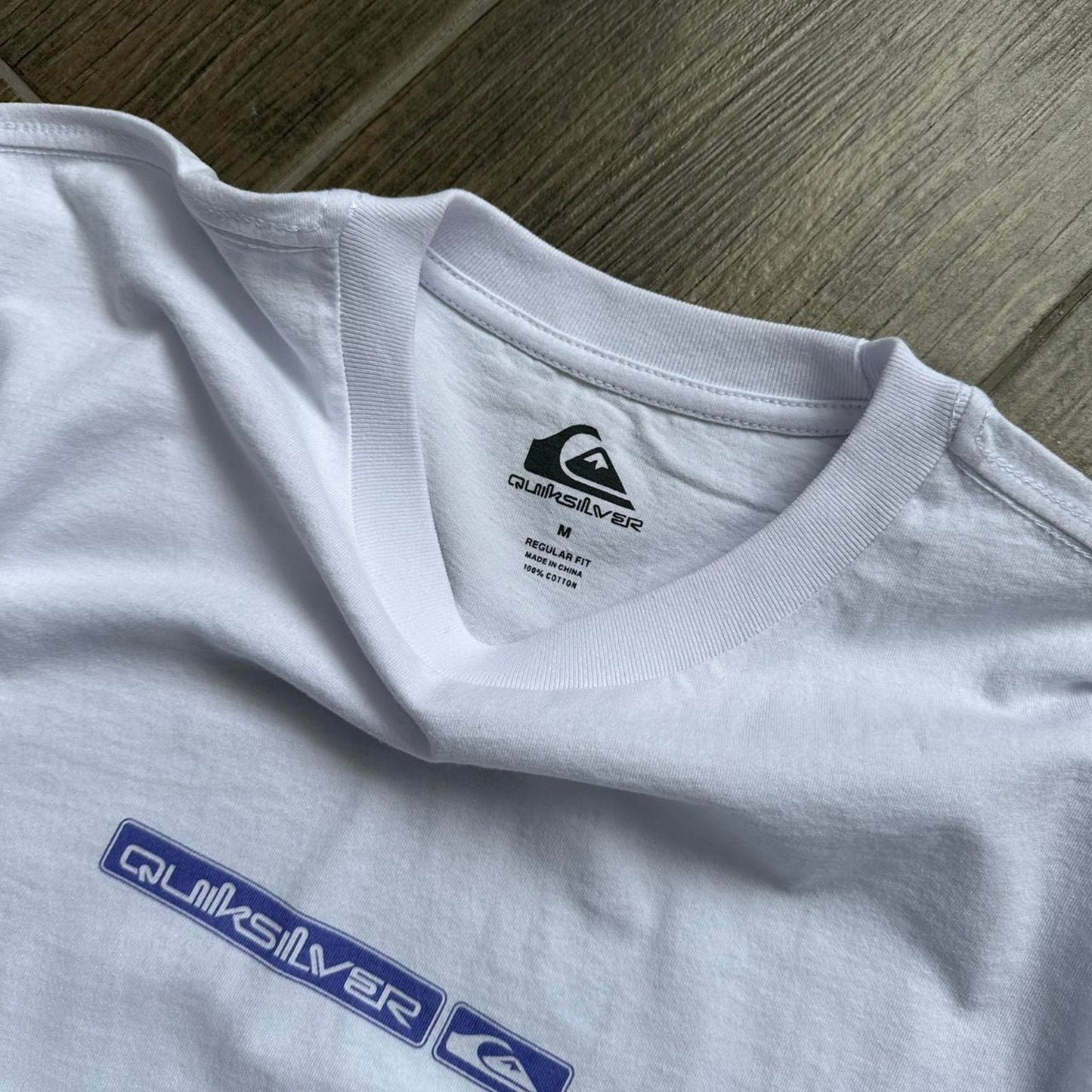 Quiksilver y2k white surf tee