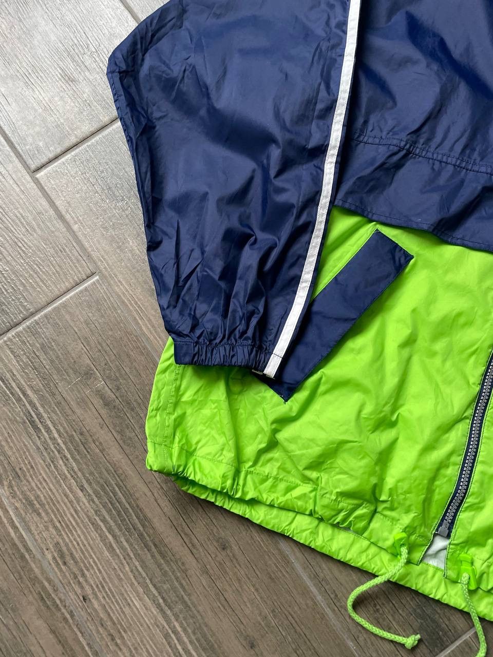 Adidas 90s vintage windbreaker jacket