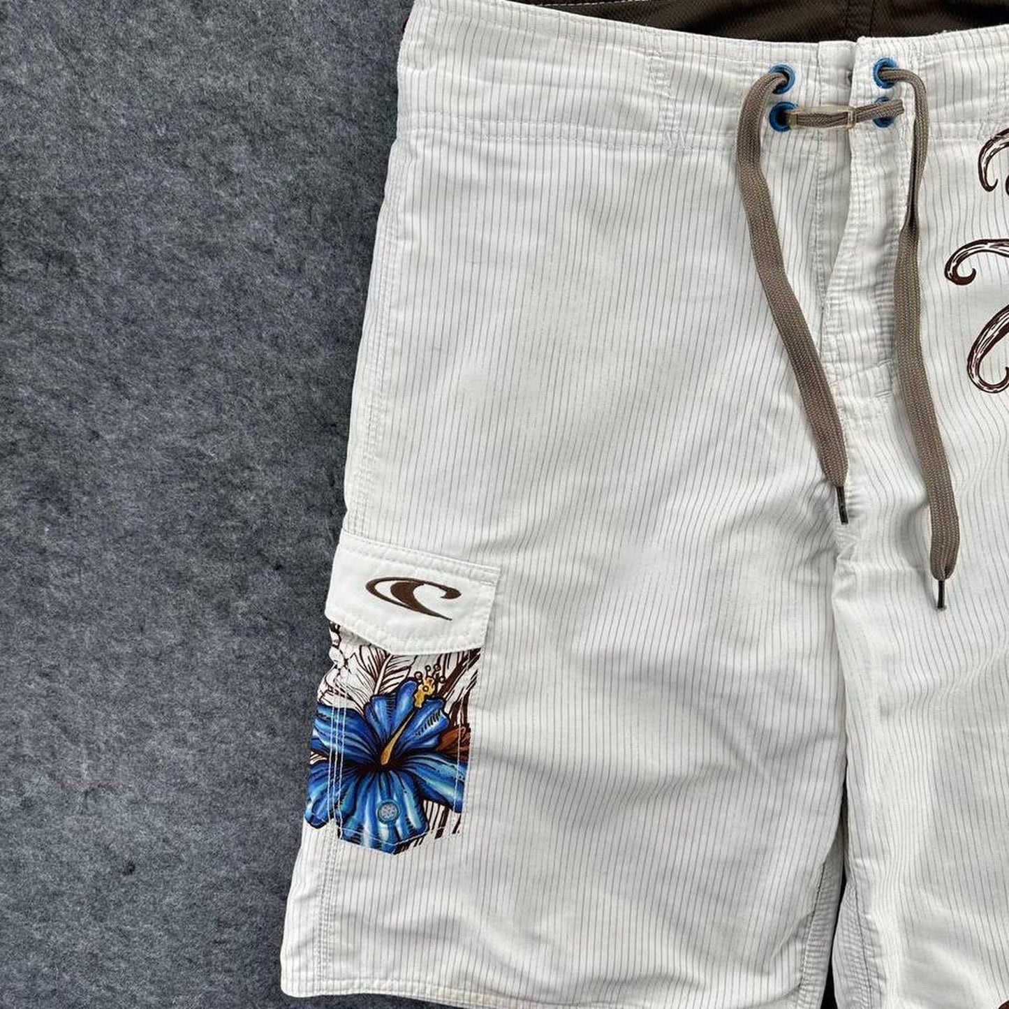 Y2k oneill board shorts with
