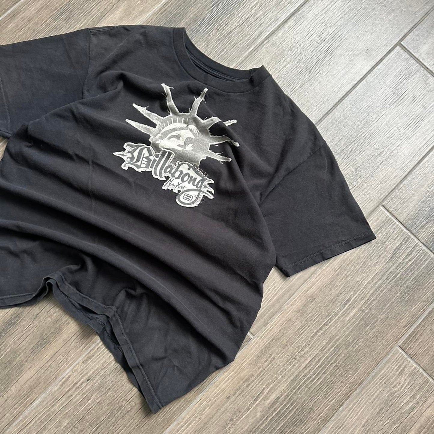 Billabong black graphic tee